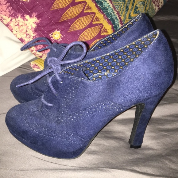 FIONI Clothing Shoes - Super cute and fashionable heels🦋